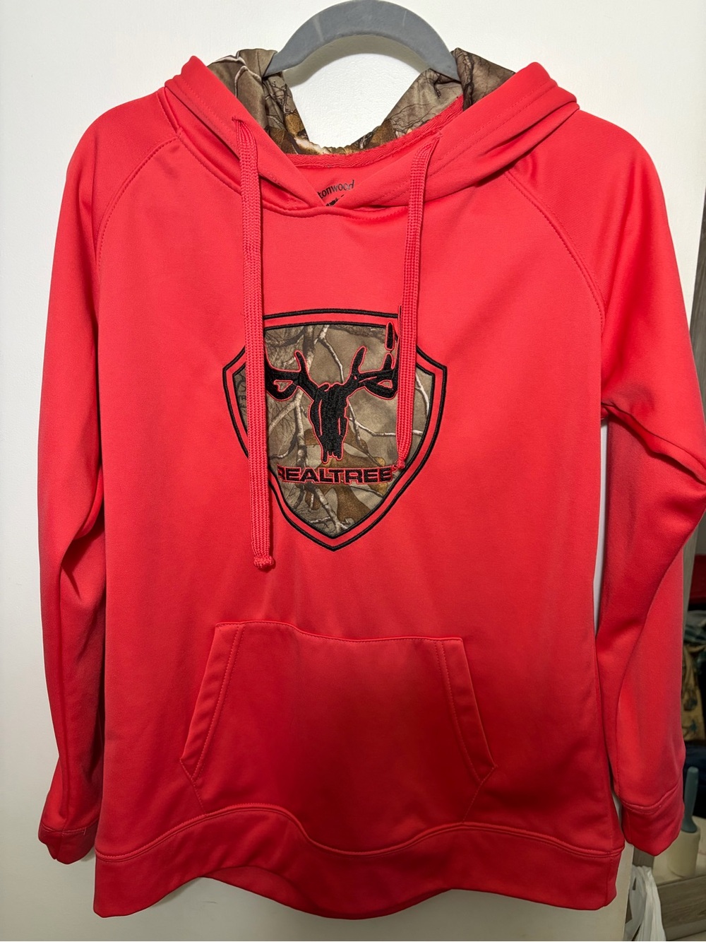 Women’s cottonwood Canyon bright pink, real tree hoodie, medium